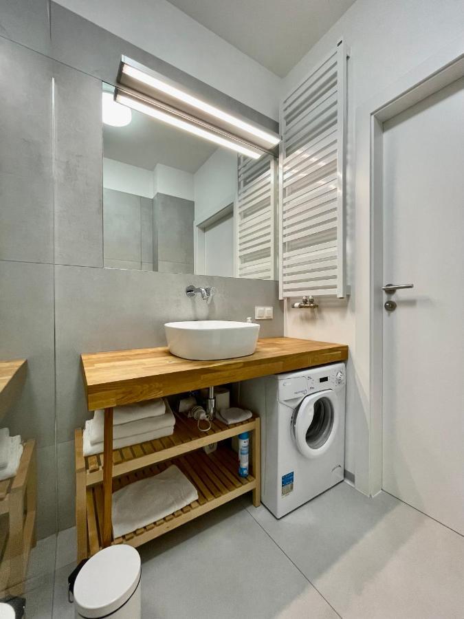 Apartamenty Towarowa Poznan Exterior photo